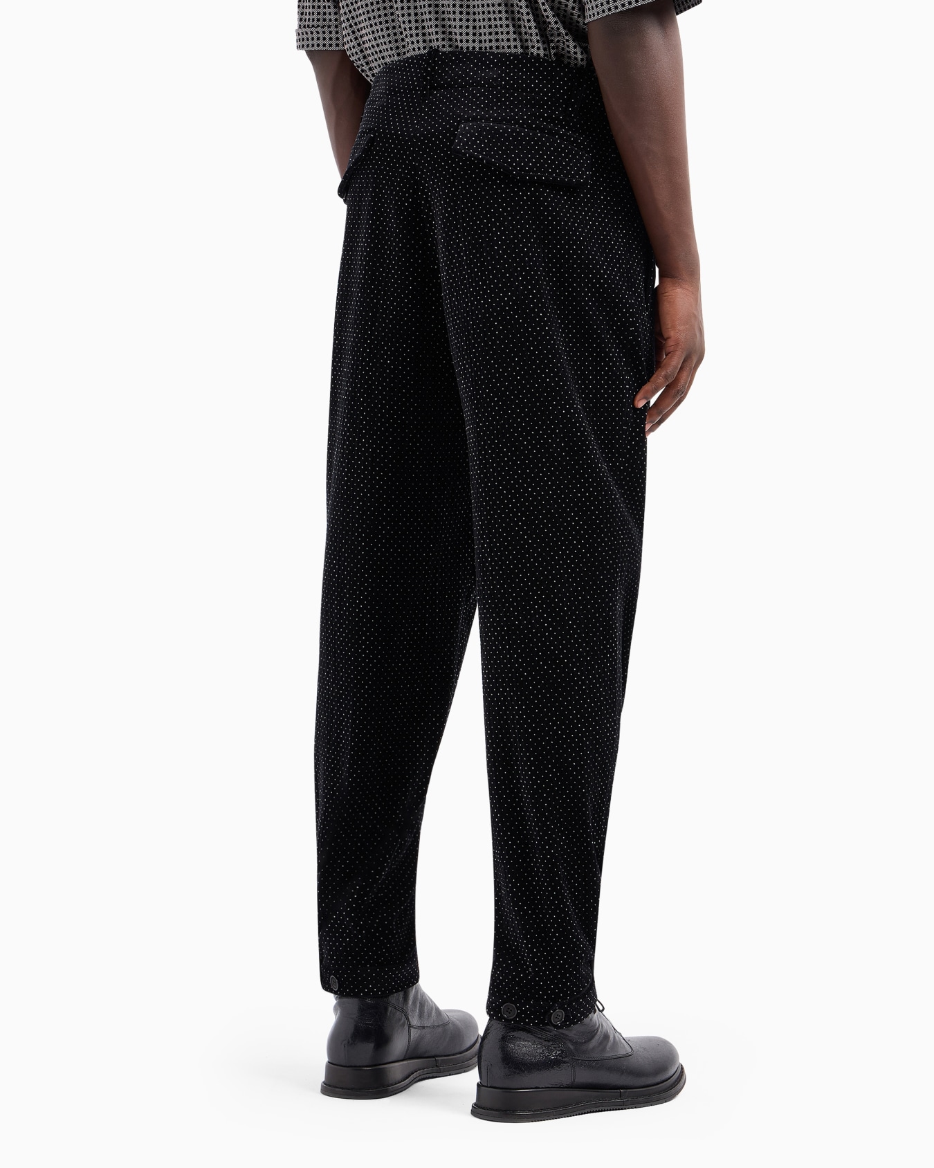 Hose mit einer Bundfalte, gefertigt aus Seersucker-Samt mit Punkte-Muster Folie 3