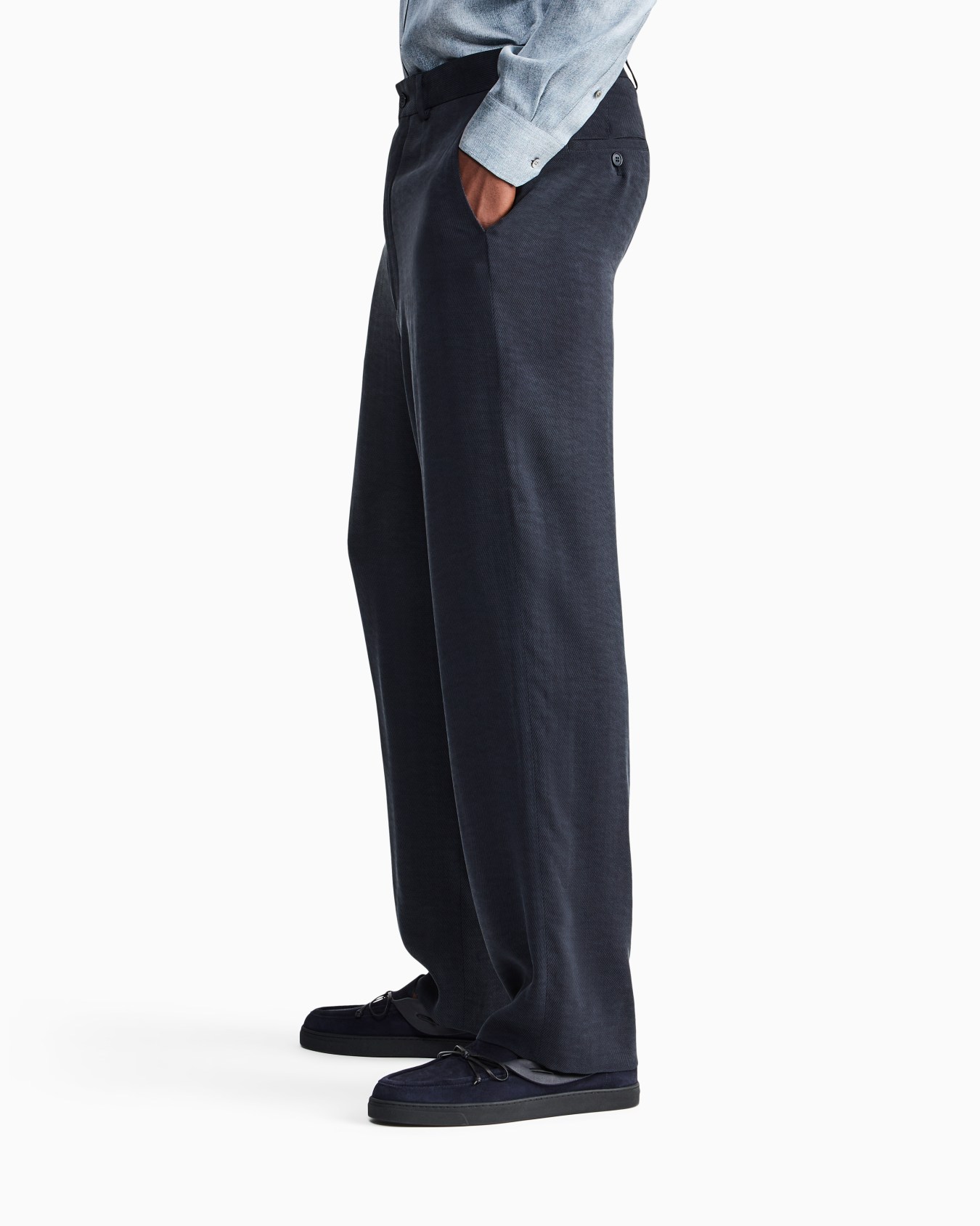 Lässige Hose Folie 7