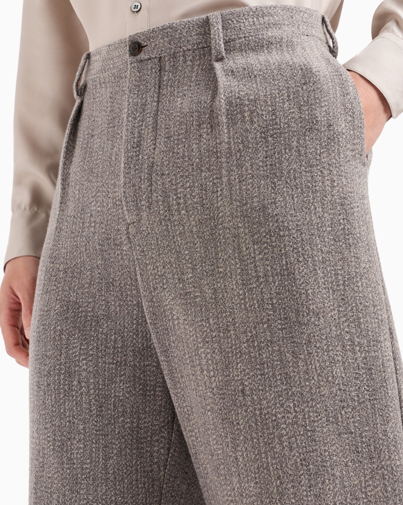 Jacquard viscose and wool-blend single-darted trousers Slide 4