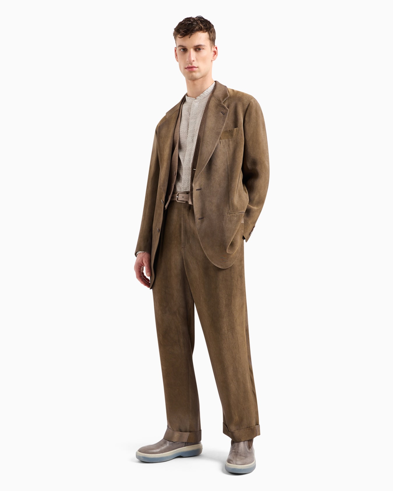Single-pleat viscose trousers Slide 4