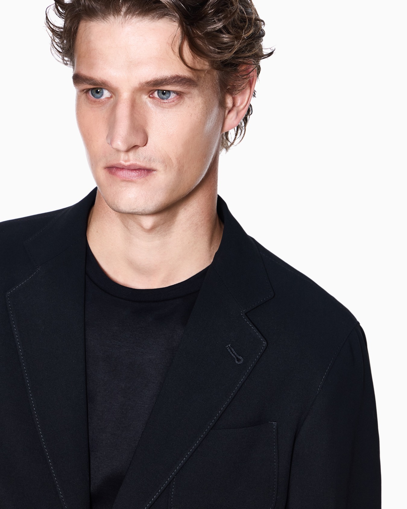 Einreihiges Sakko aus Schurwoll-Crêpe, Upton-Line Folie 4