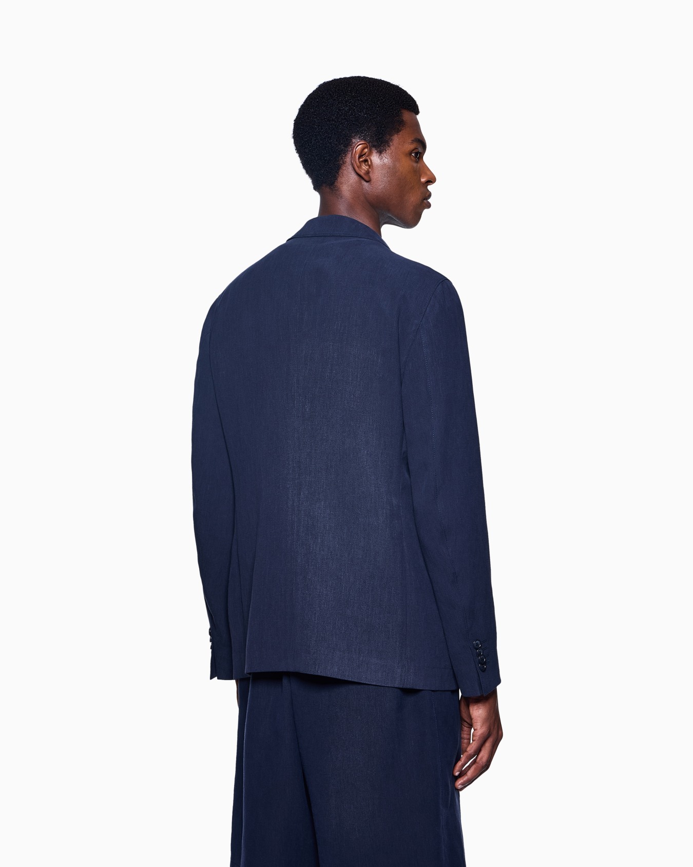 Chaqueta de la línea Upton de abotonadura sencilla en tela de lino Diapositiva 2