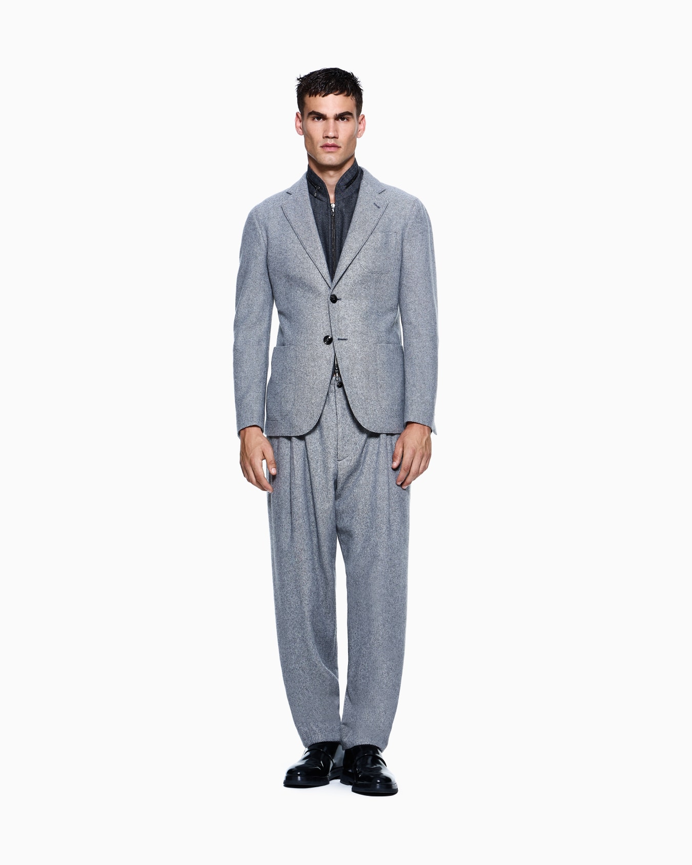Upton Line single-breasted jacket in a pure cashmere knit Slide 1