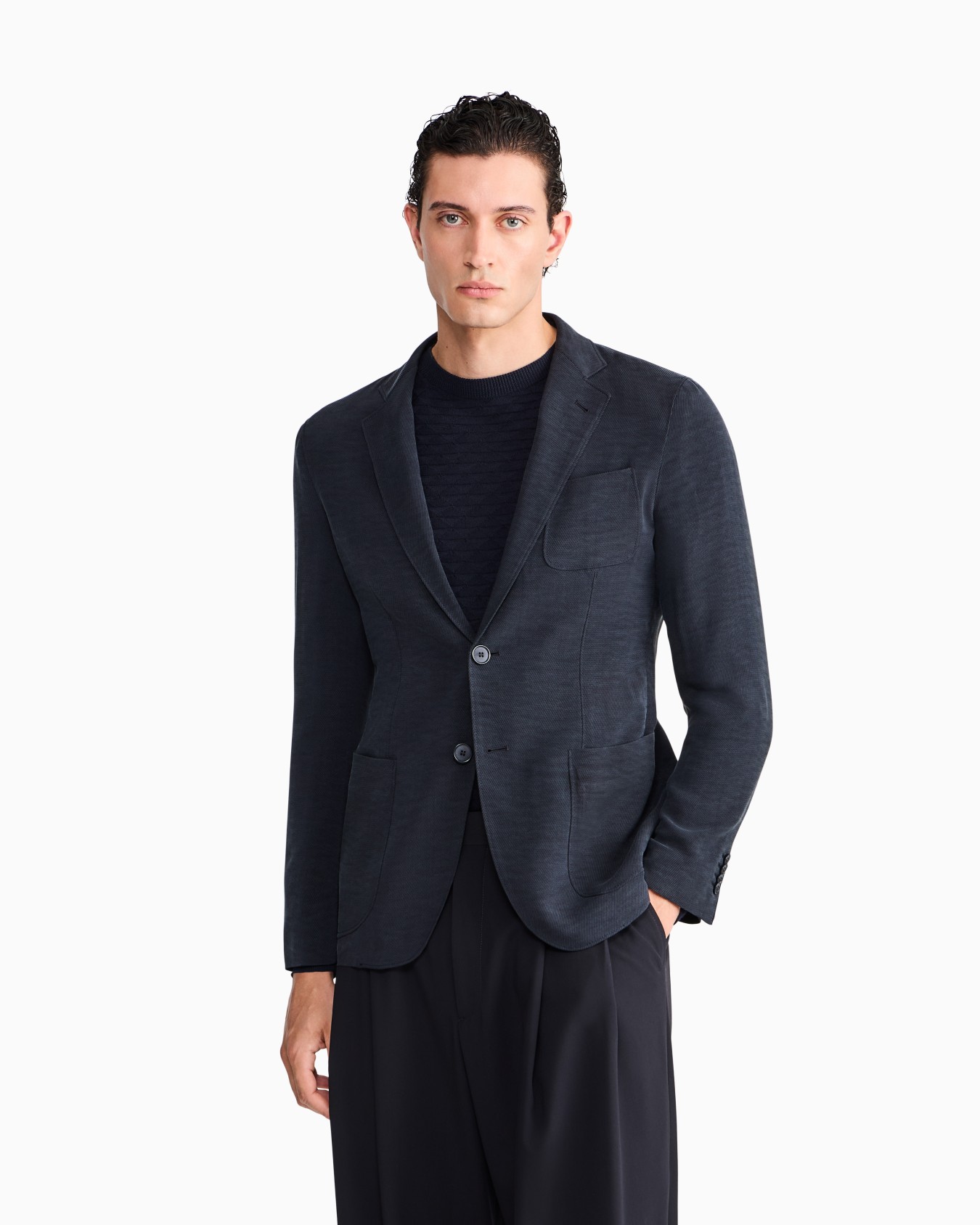 Single-breasted Upton jacket in cupro with peak lapels Slide 3
