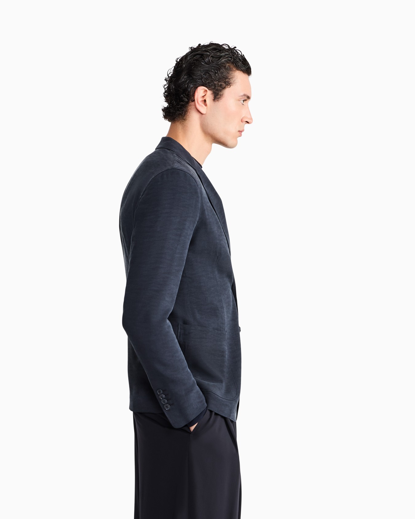 Single-breasted Upton jacket in cupro with peak lapels Slide 7