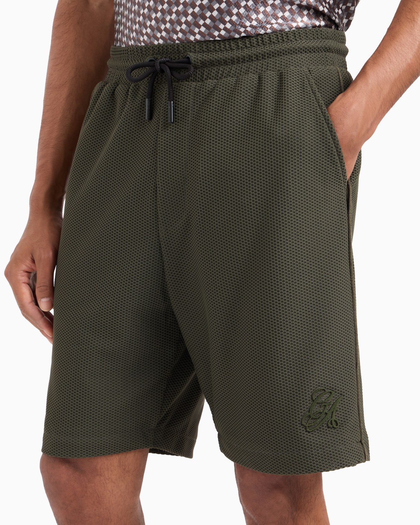 Bermuda shorts in technical waffle fabric Slide 4