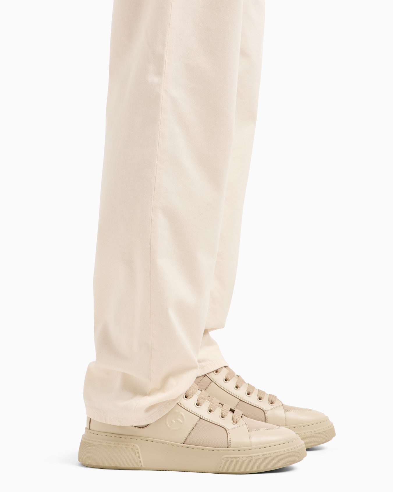 Pantalon 5 poches coupe classique en coton et soie stretch Diapositive 4