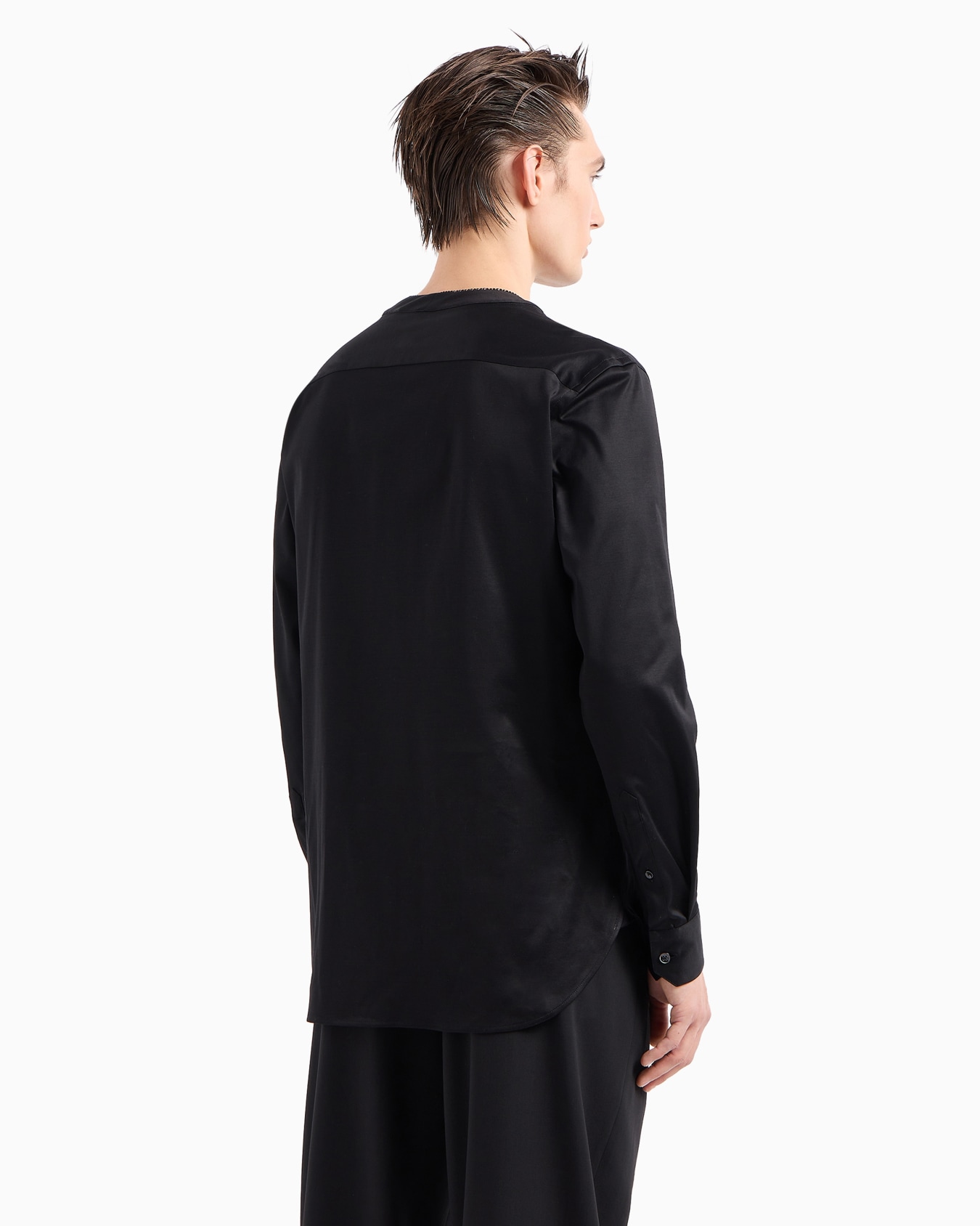Giorgio's Seiden-Interlock-Hemd mit Strass-Paspeln Folie 3