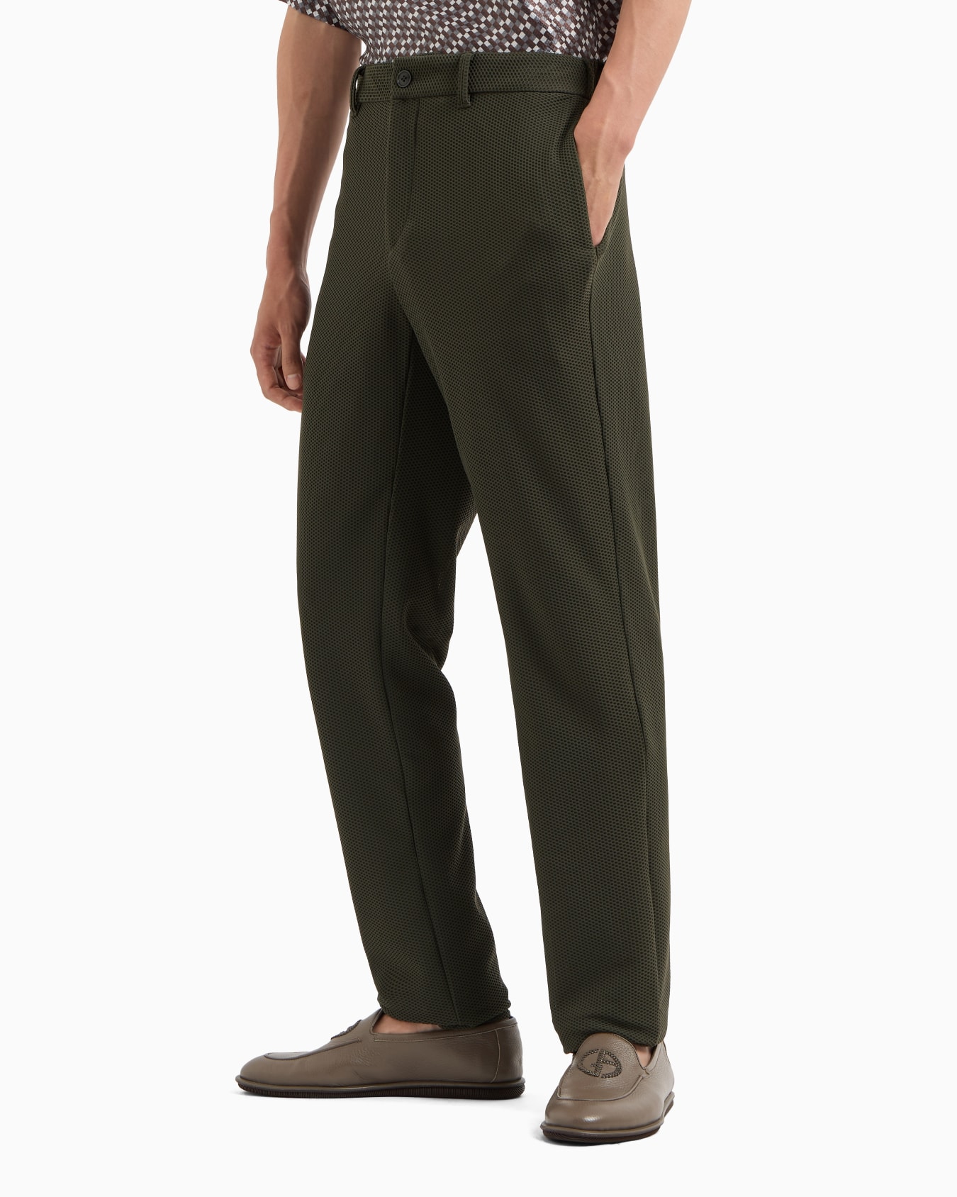 Pantaloni flat front in gaufré tecnico Slide 3