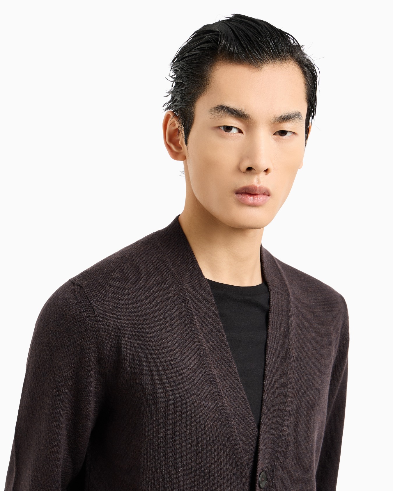 Virgin-wool cardigan with buttons Slide 4