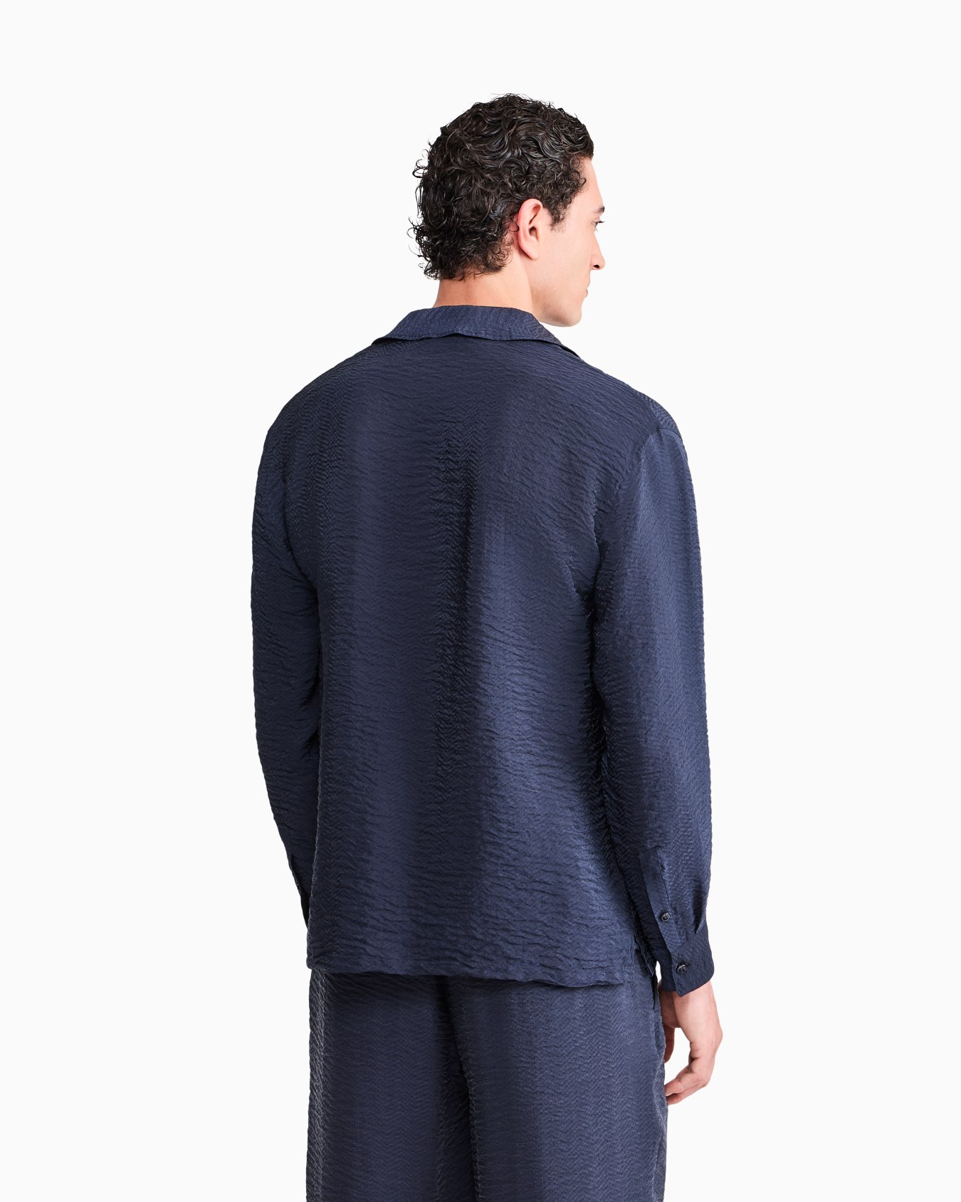 Oversized shirt in cupro with micro jacquard chevron Slide 5