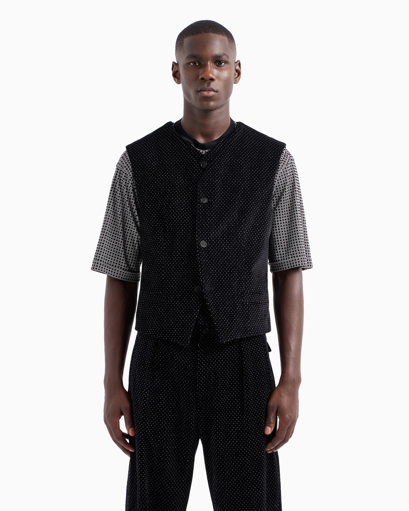Single-breasted waistcoat in seersucker velvet with a polka-dot motif Slide 2