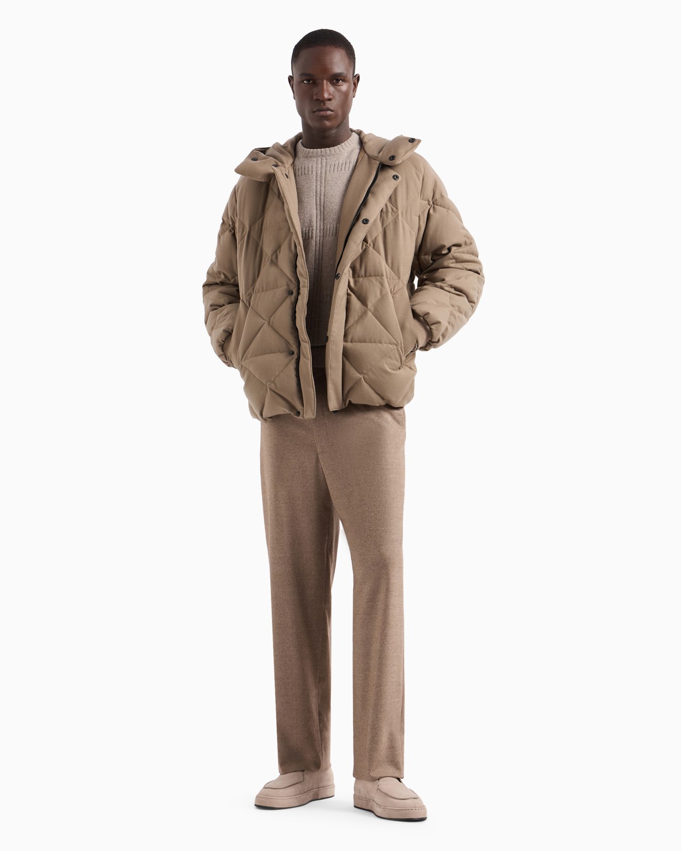 Crew-neck jumper in virgin wool and cashmere Slide 3
