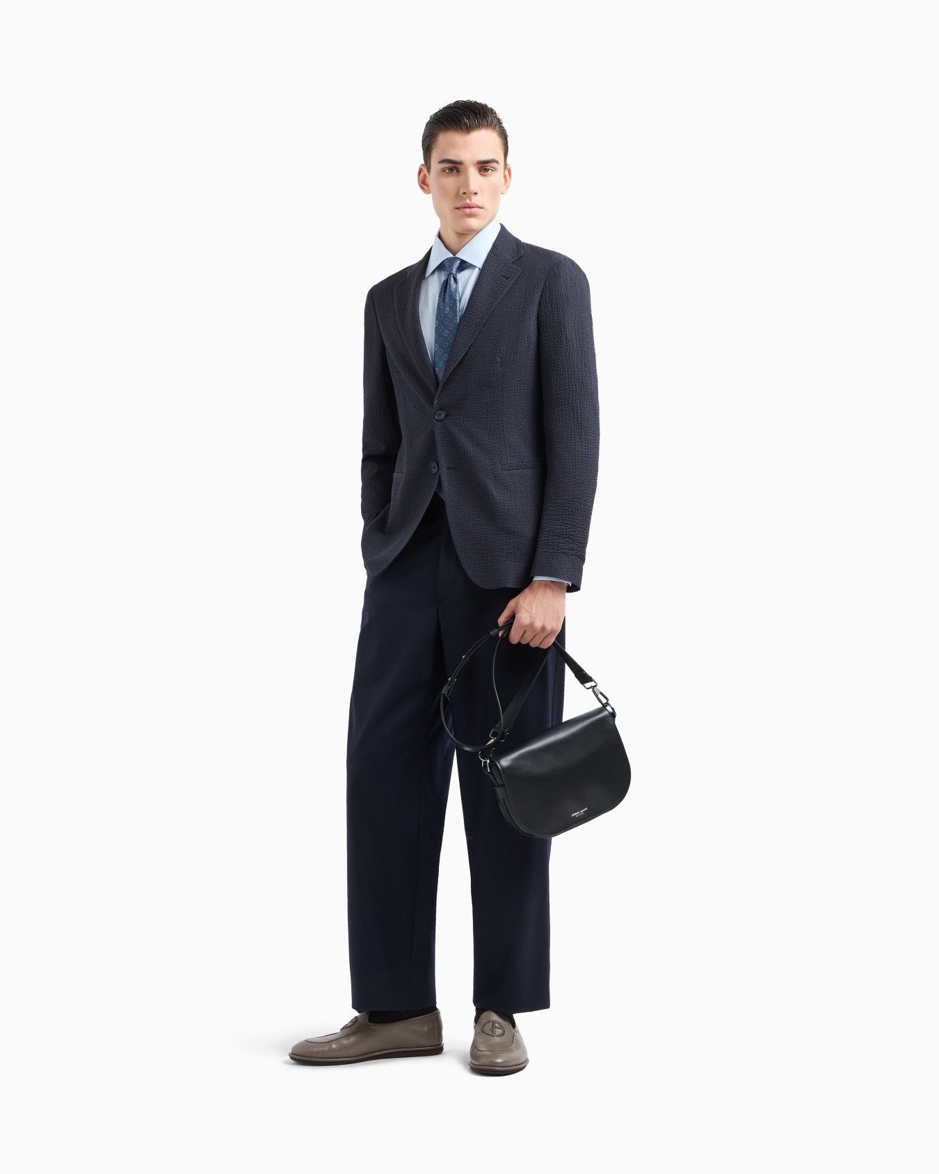 Regular-fit shirt in luxury cotton twill Slide 1