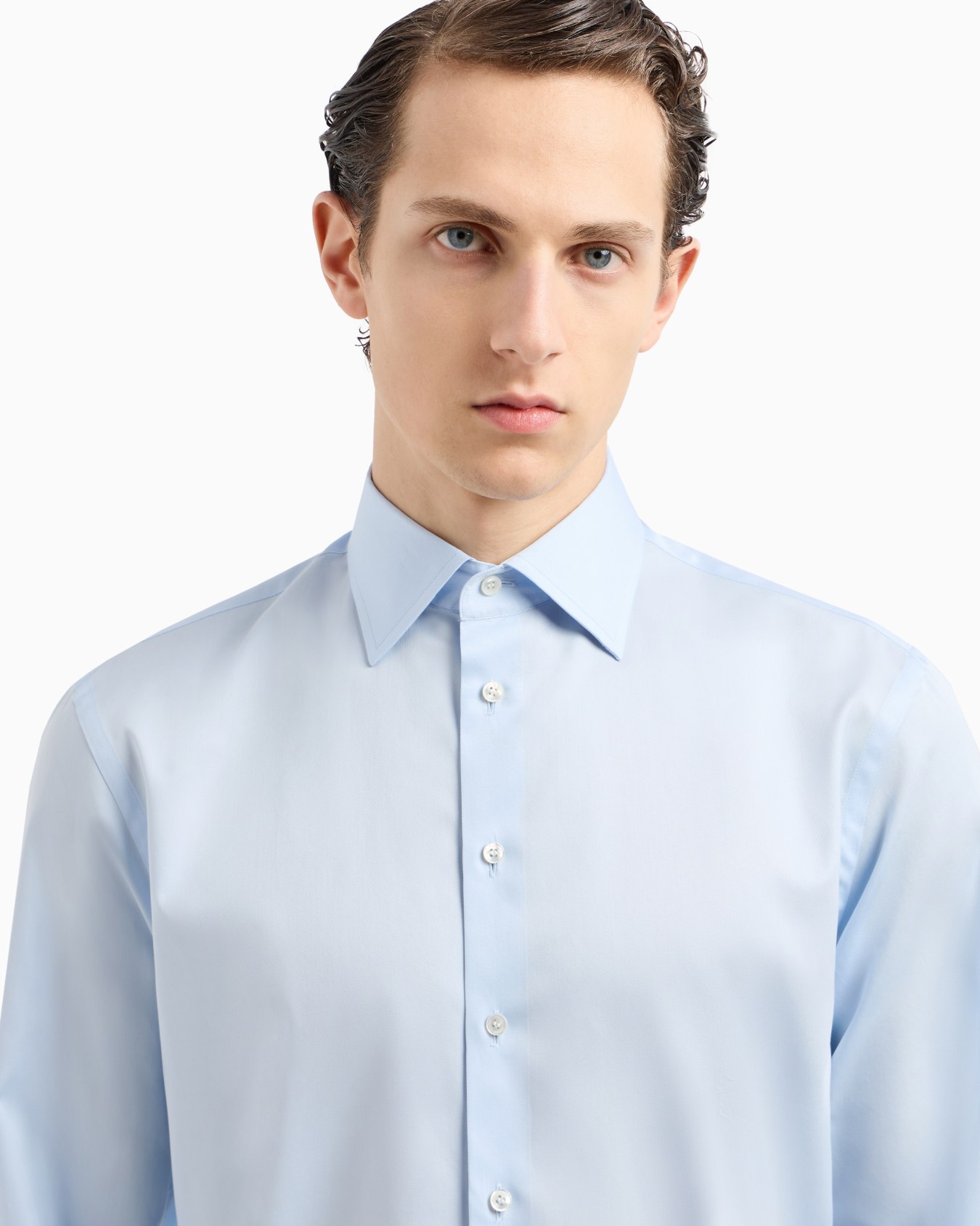 Regular-fit shirt in luxury cotton twill Slide 4