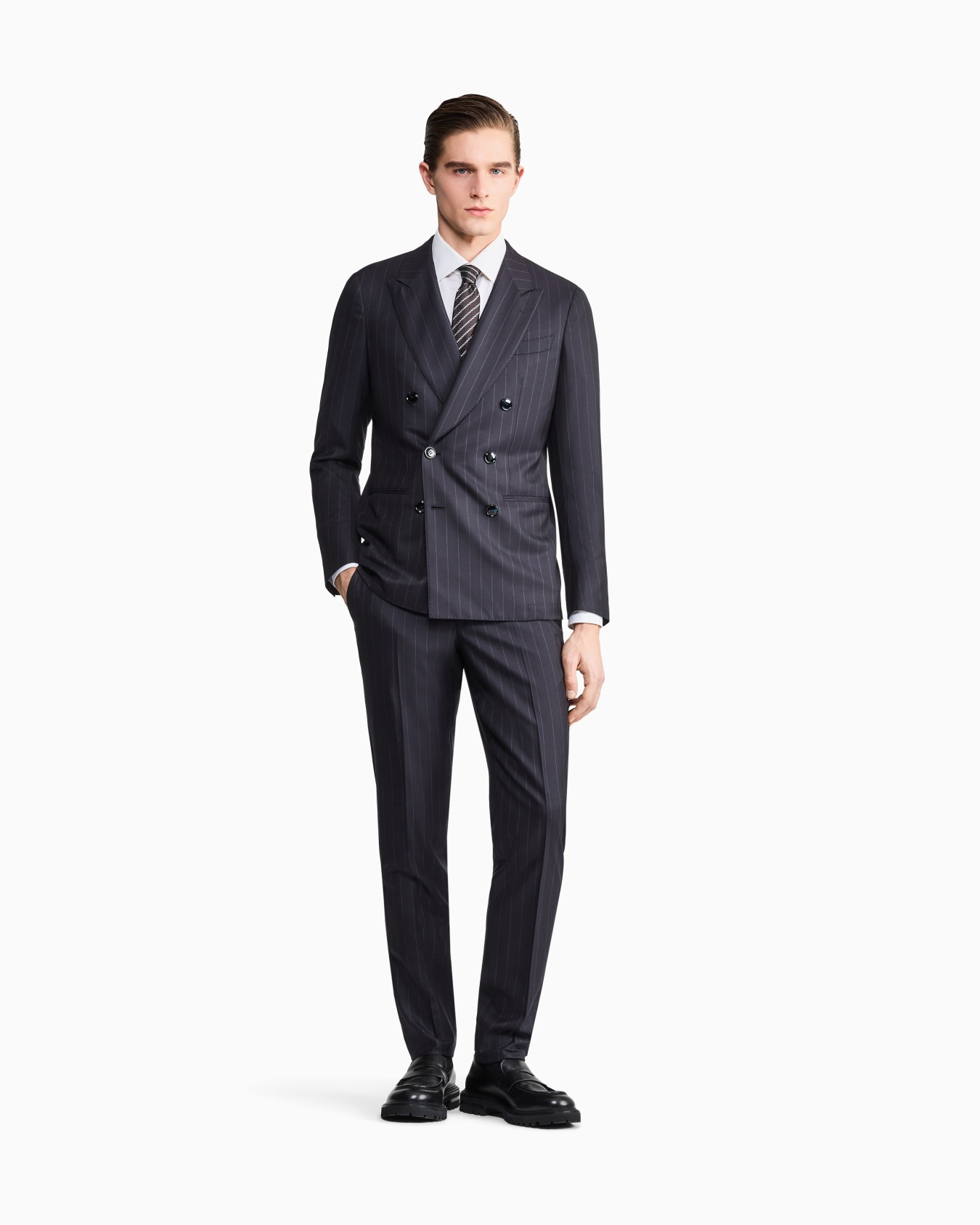 Napoli Line double-breasted pinstriped suit in virgin wool Slide 1