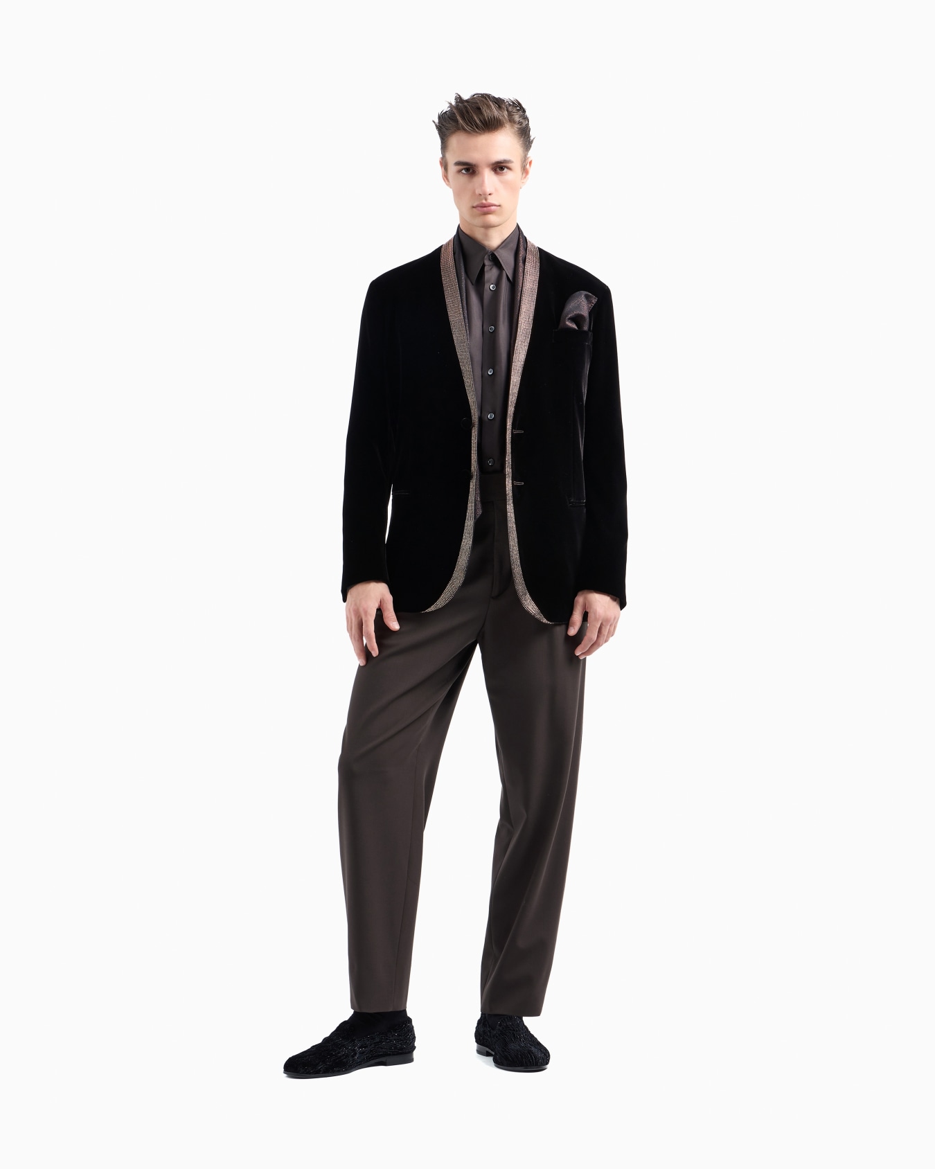 シングルタックパンツ ピュアウール クレープ スライドする 2