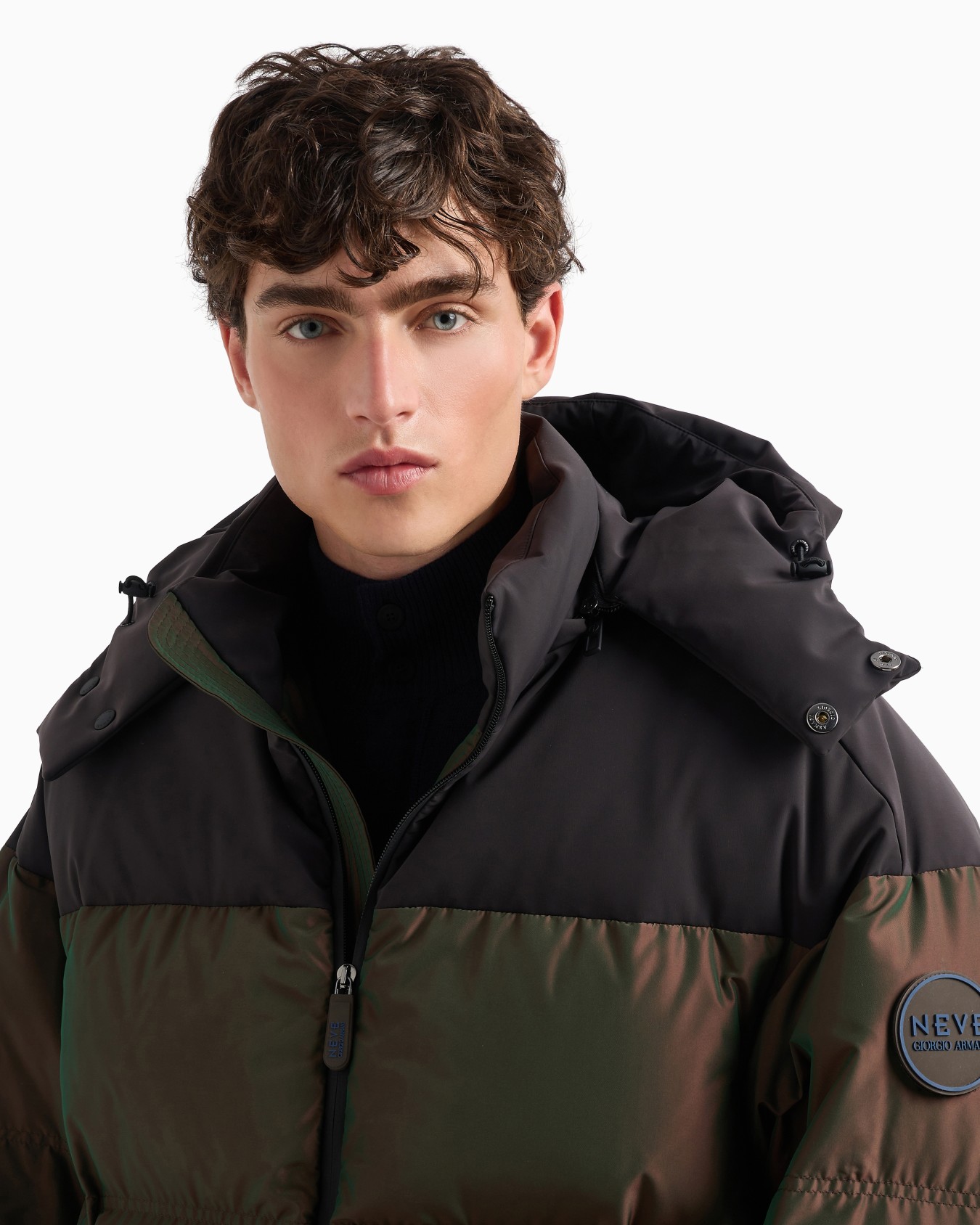 Giorgio Armani Neve hooded down jacket in iridescent fabric Slide 5