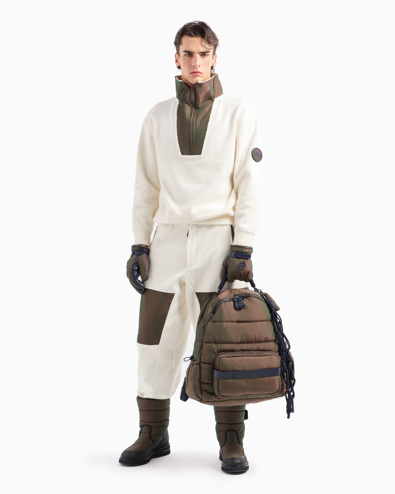 Giorgio Armani Neve three-quarter zip sweatshirt in ribbed cotton and cashmere Slide 3