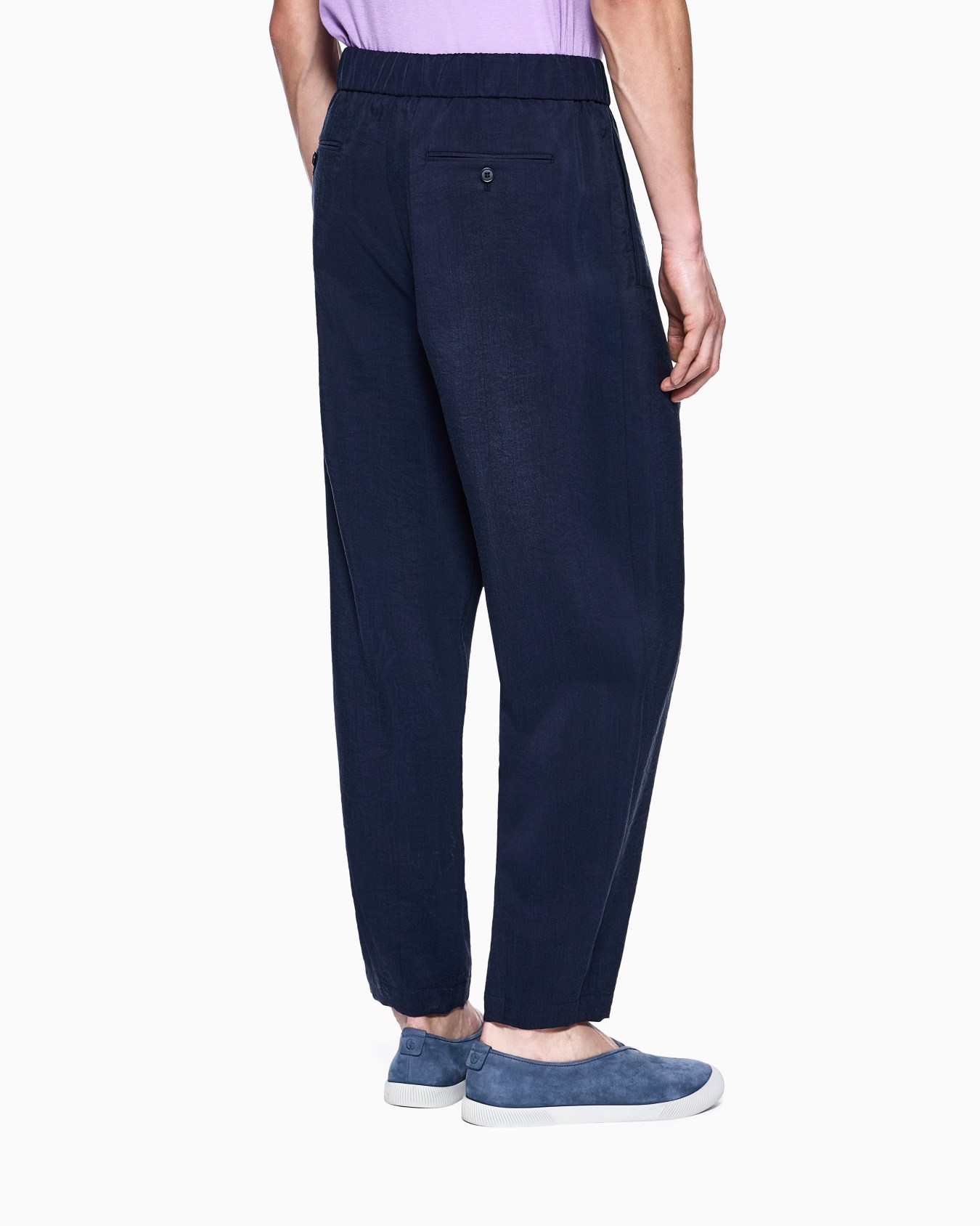 Pantaloni a una pince in misto seta lavata Slide 2