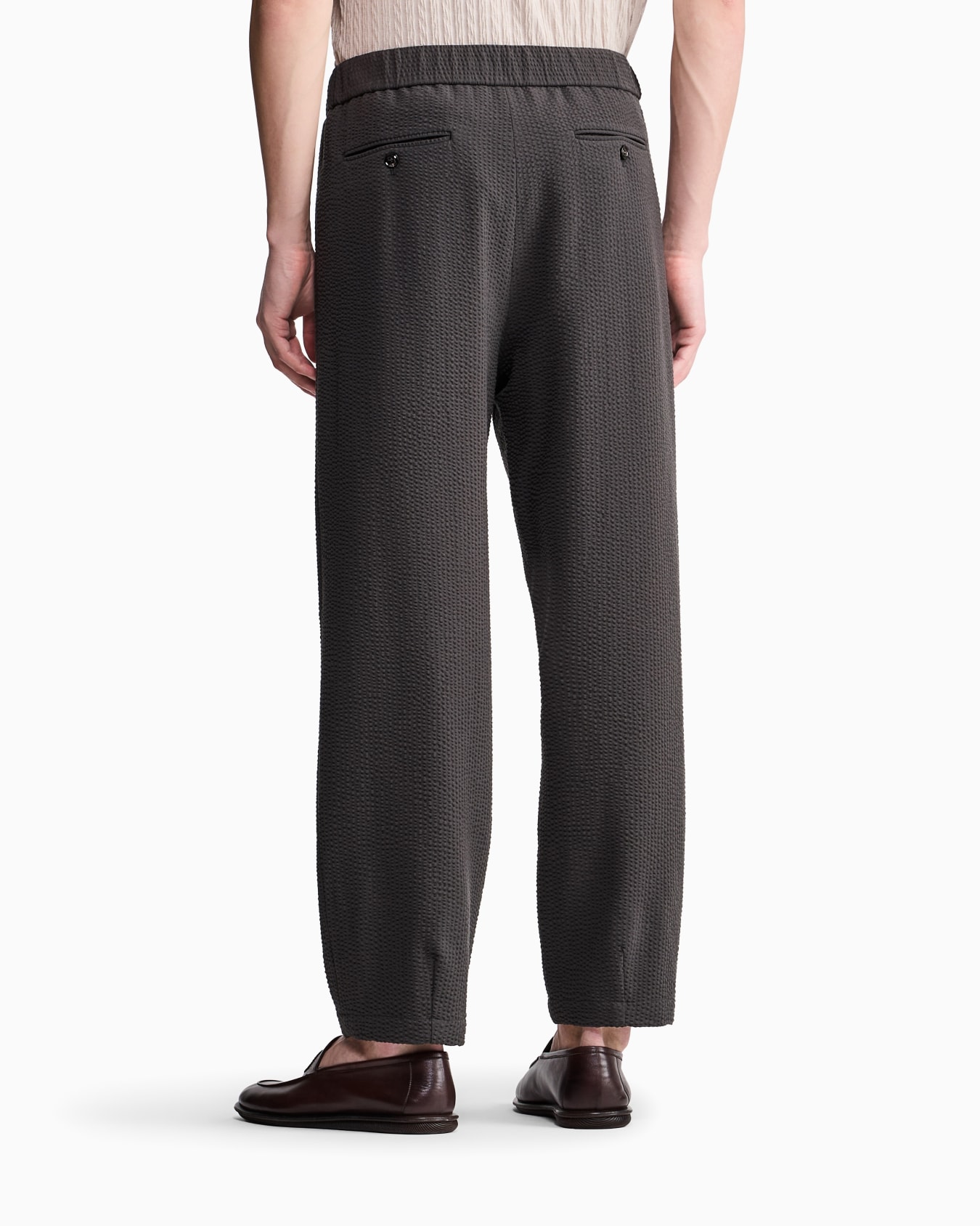 Single-pleat, virgin wool and cashmere seersucker trousers Slide 5