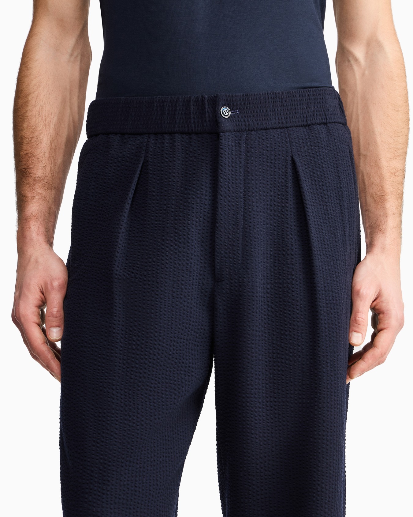 Pantalon à une pince en laine vierge et cachemire seersucker Diapositive 7