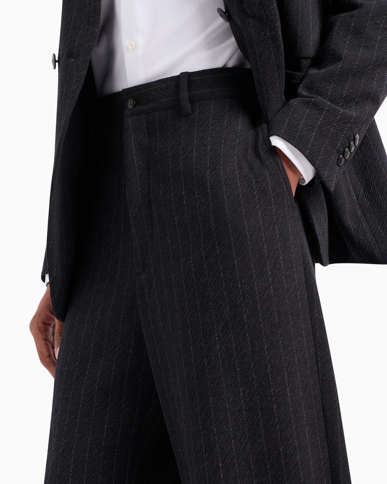 Einreihiger Anzug der Upton-Linie aus gestreifter Schurwolle in Jacquard-Stoff-Verarbeitung Folie 6