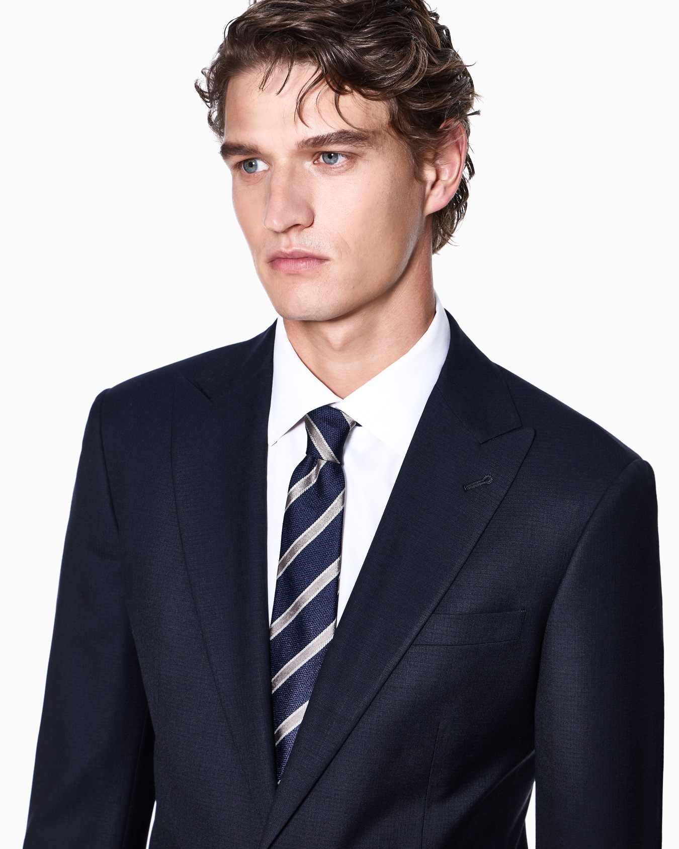 Single-breasted Soho line suit in virgin wool Slide 3