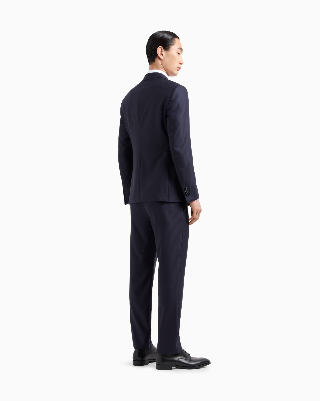 Soho Line double-breasted pinstriped suit in virgin wool Slide 2