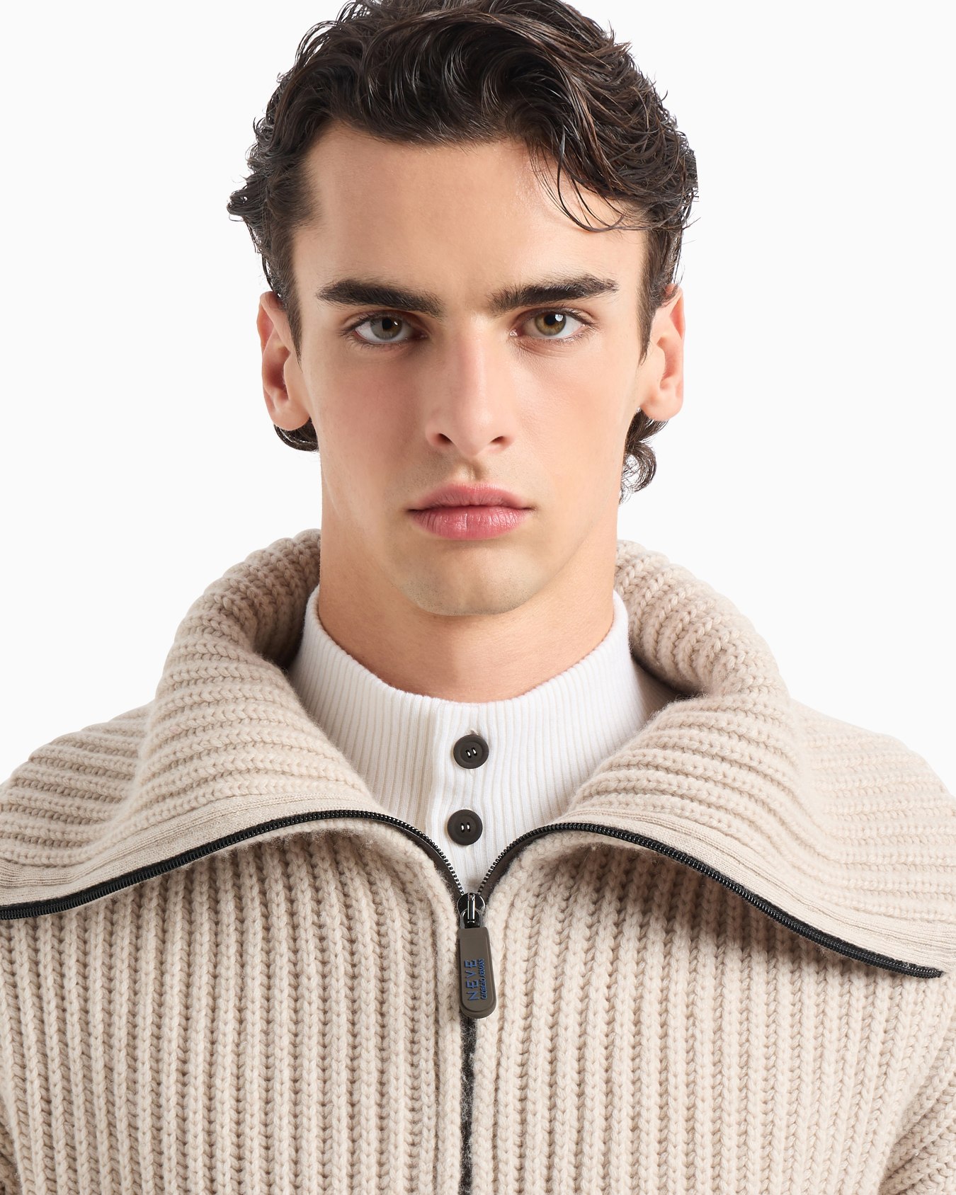 Giorgio Armani Neve ribbed cashmere jumper with zip Slide 5