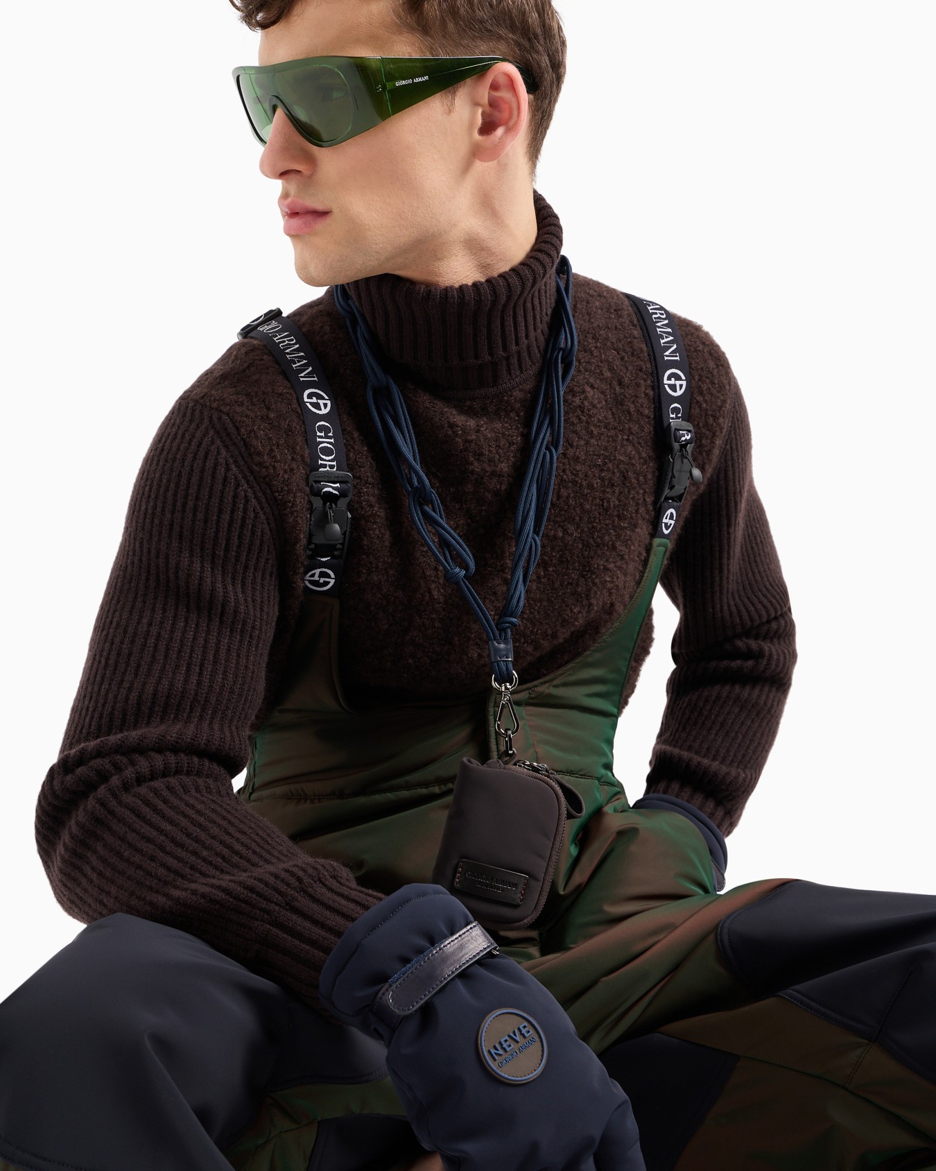 Pullover mit hohem Kragen aus Kaschmir, Wolle und Seide in Bouclé-Optik Folie 4
