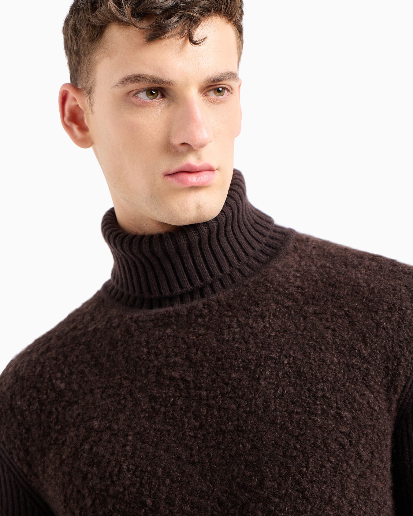Pullover mit hohem Kragen aus Kaschmir, Wolle und Seide in Bouclé-Optik Folie 5