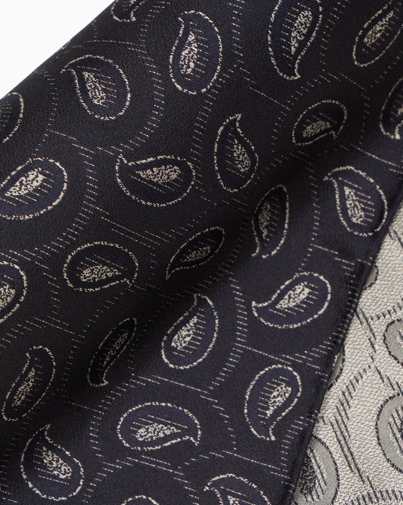 ポケットチーフ シルク ジャカードペイズリー スライドする 1