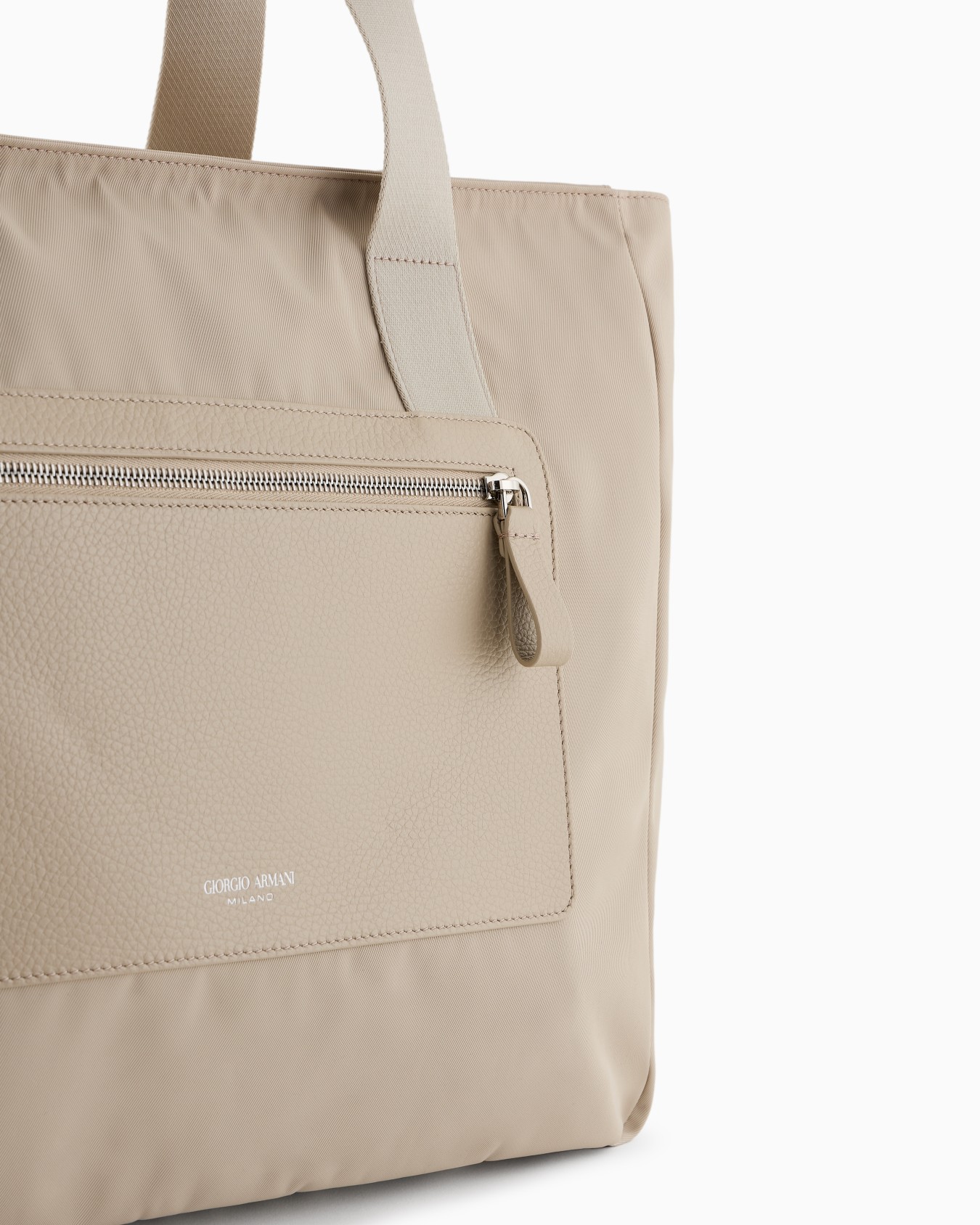 Medium shopper bag in nylon and pebbled leather Slide 4