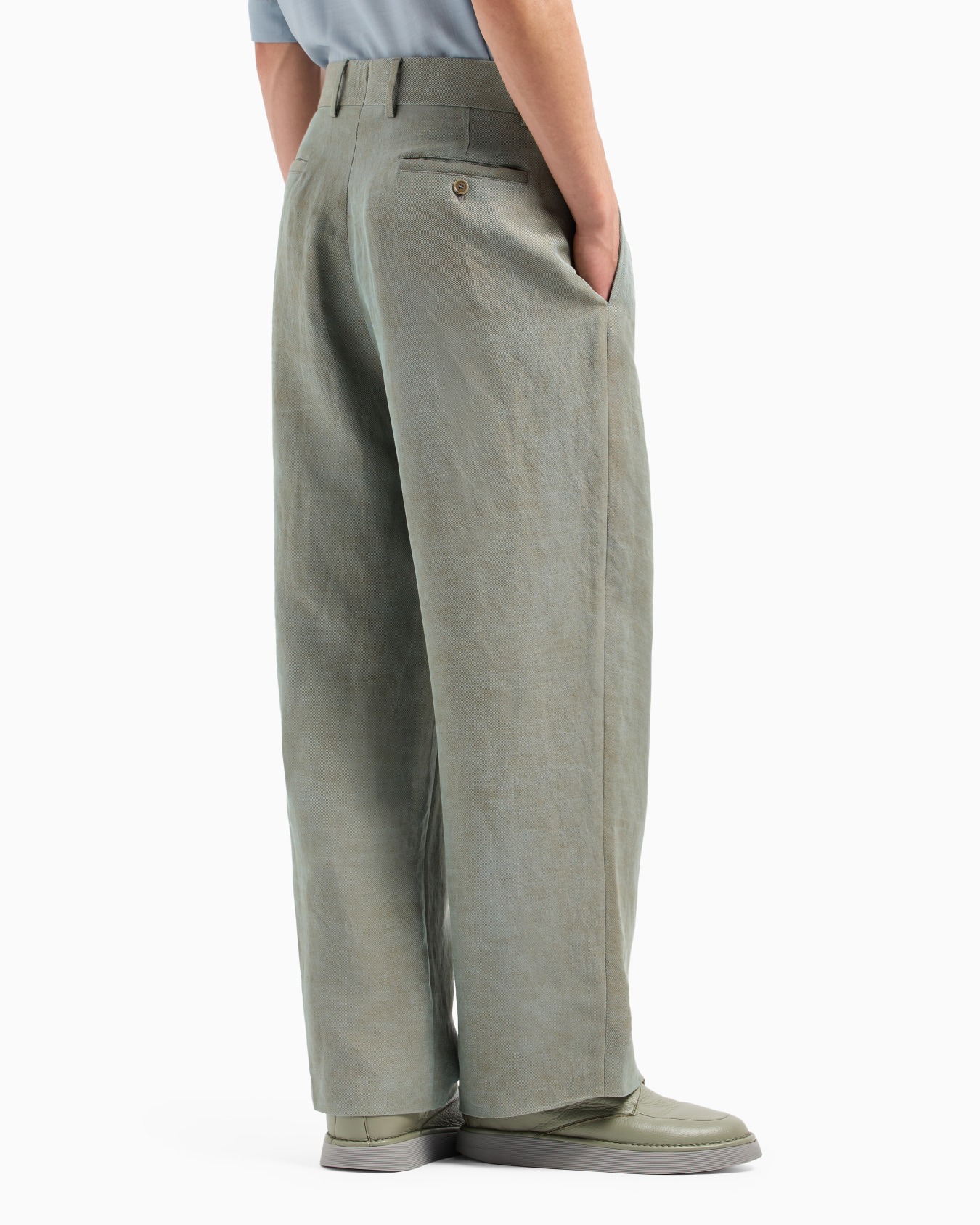 Flat-front trousers in iridescent linen twill Slide 3