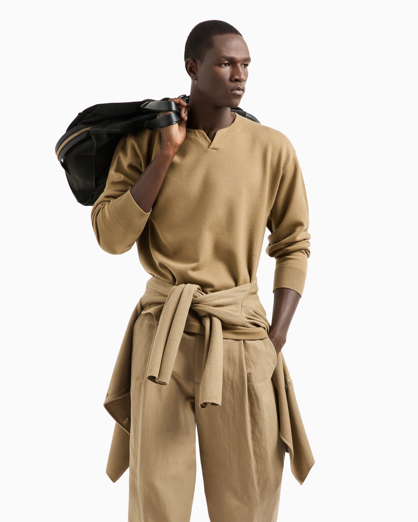 Virgin-wool blend crew-neck jumper Slide 5
