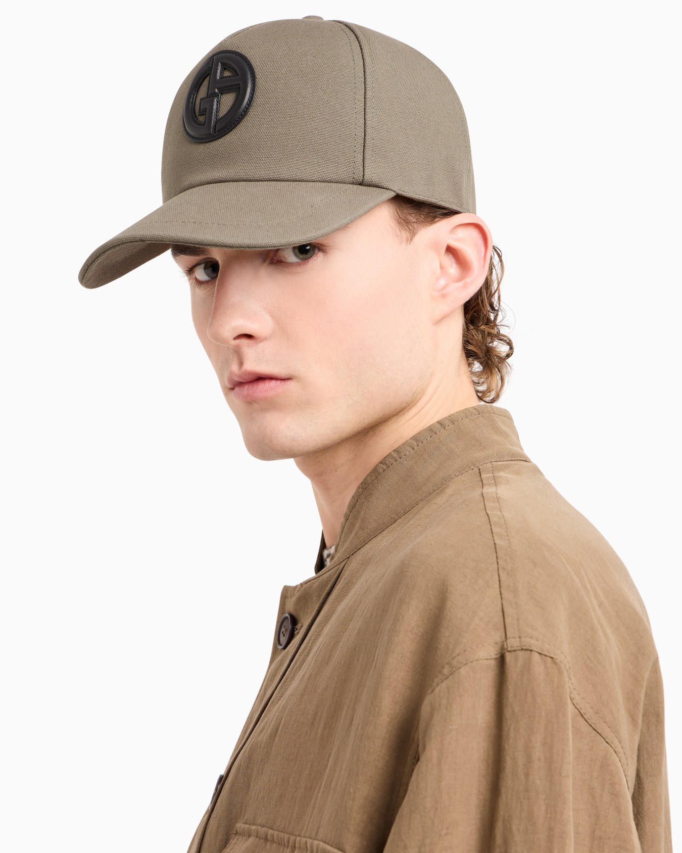 Cotton baseball cap with leather logo Slide 2