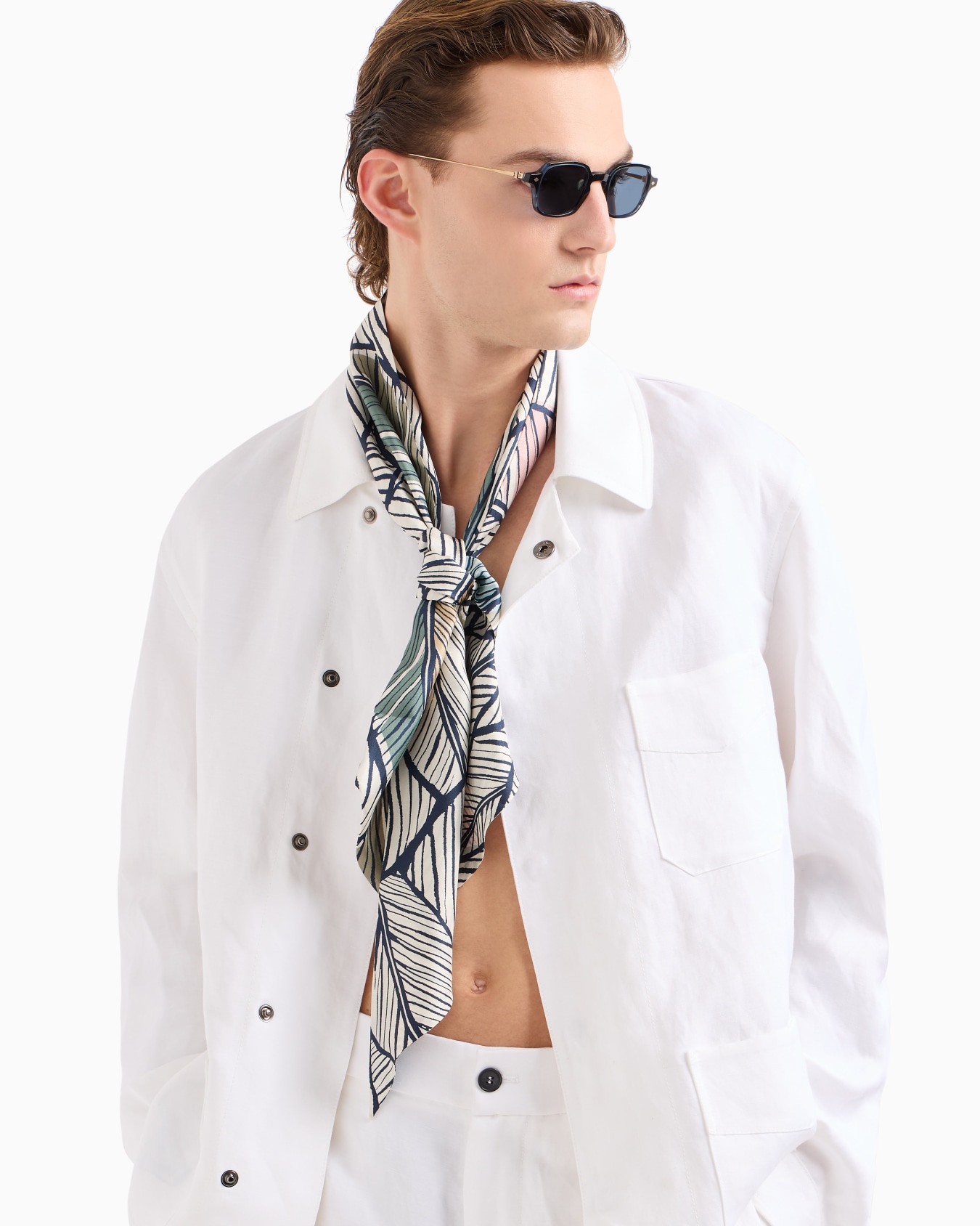 Printed silk scarf Slide 2