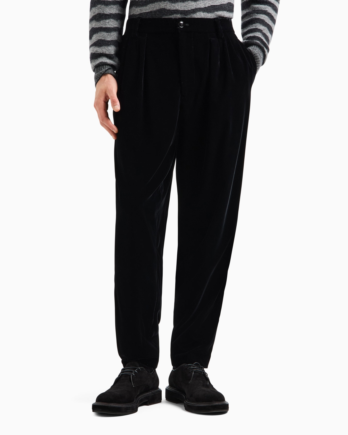 Double-darted velvet trousers Slide 3
