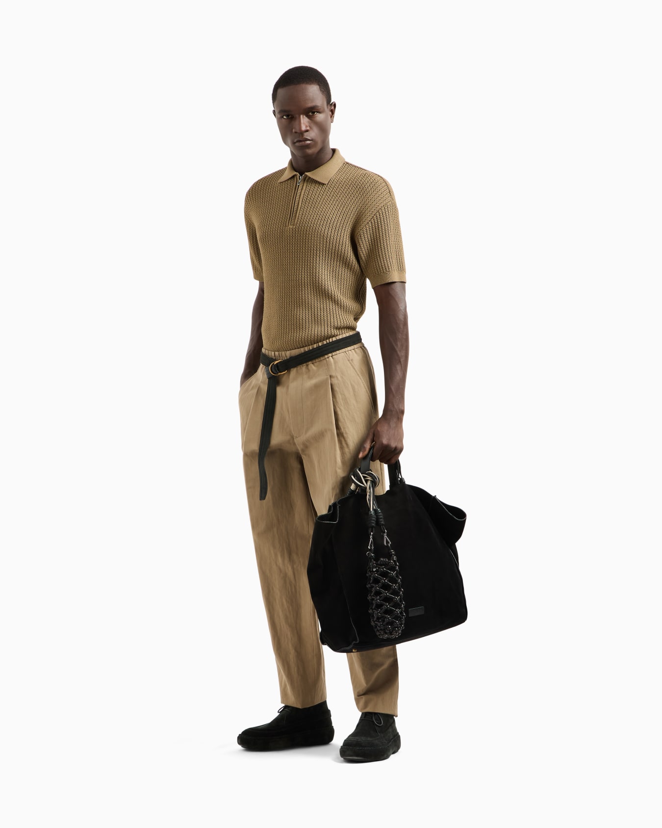 Single-pleat cotton and linen trousers Slide 1
