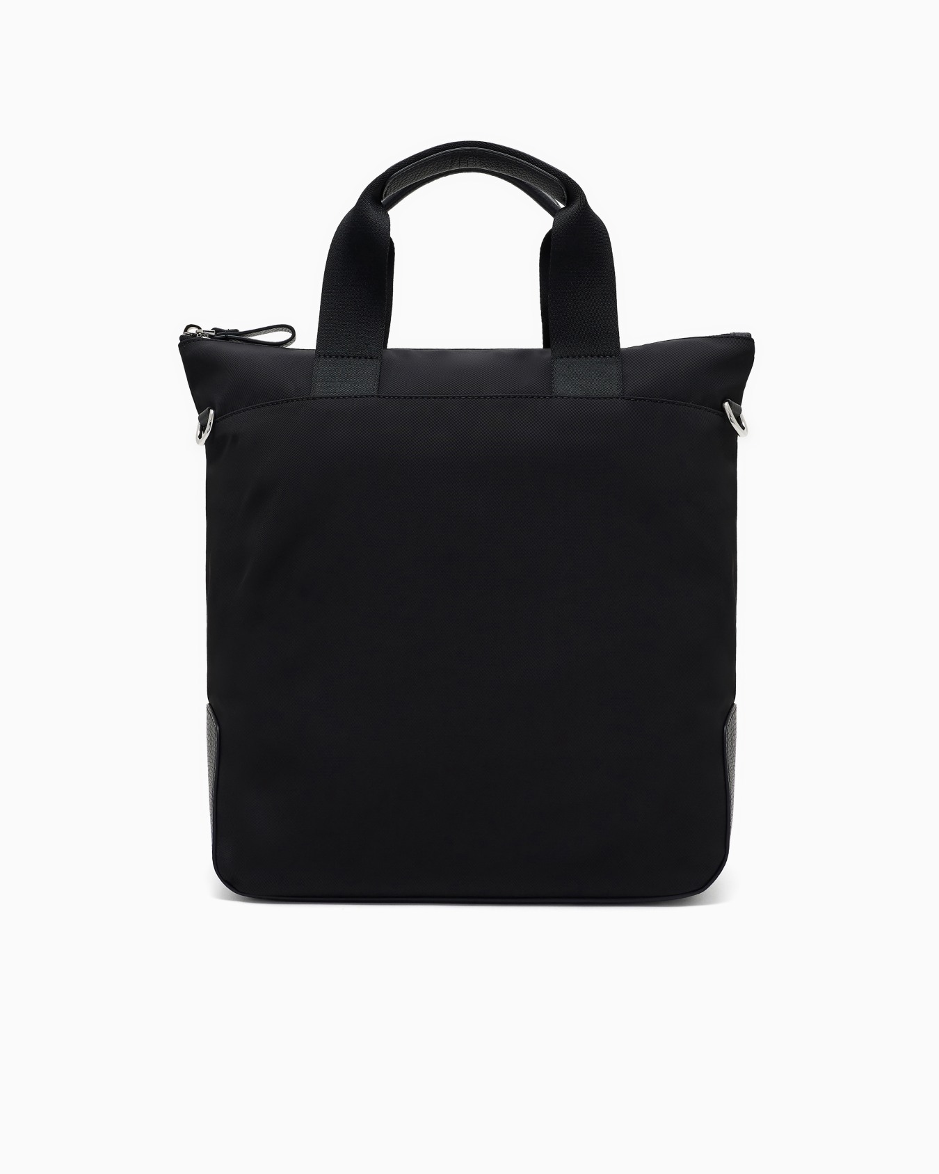 Small shopper bag in recycled nylon and pebbled leather Slide 2