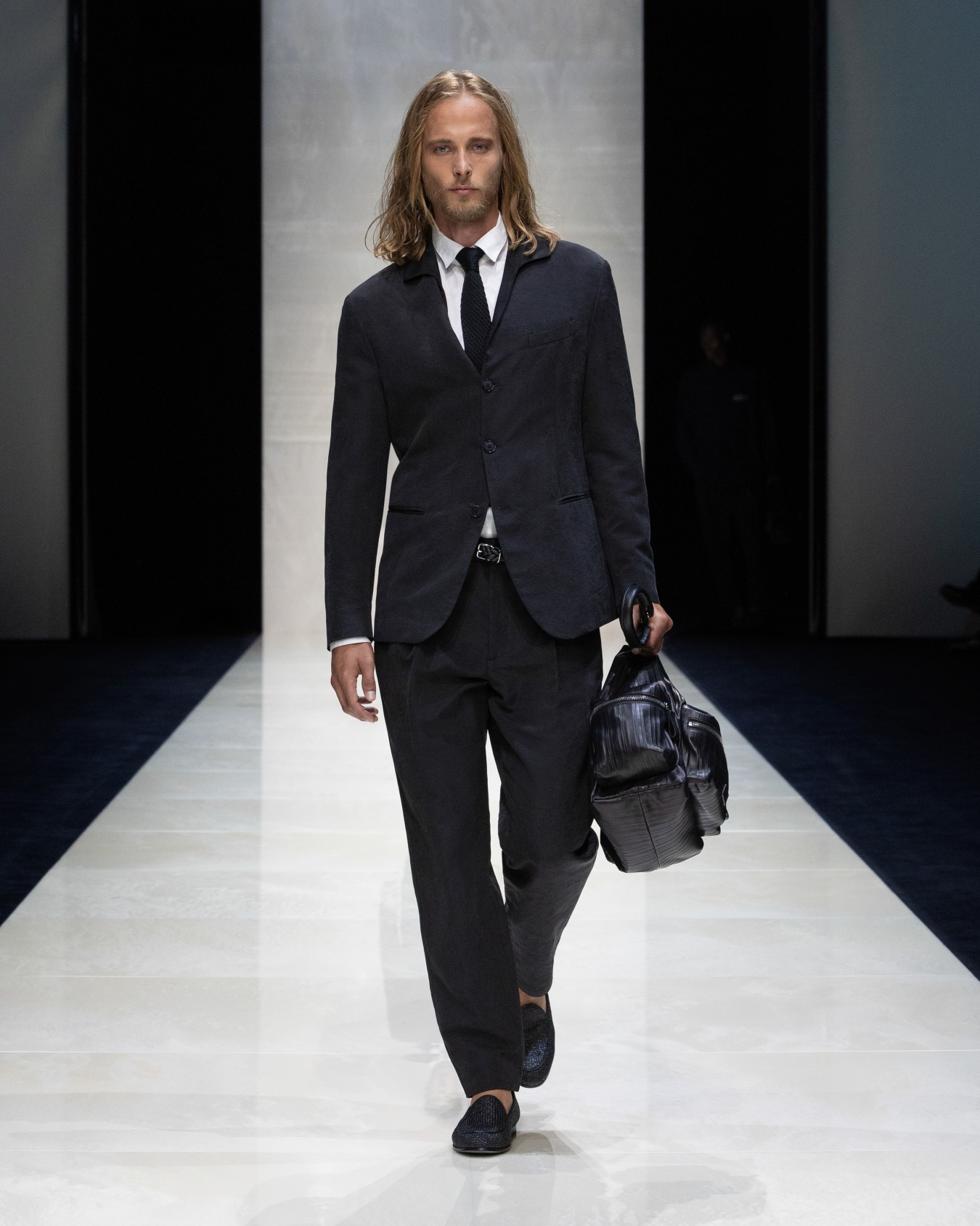 Veste à simple boutonnage en canneté de soie lavée Diapositive 7