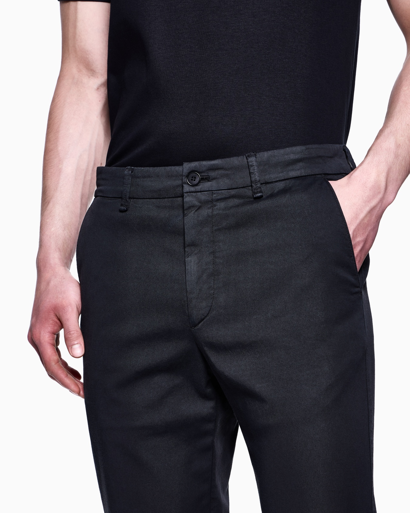 Flat-front trousers in stretch-cotton gabardine Slide 4