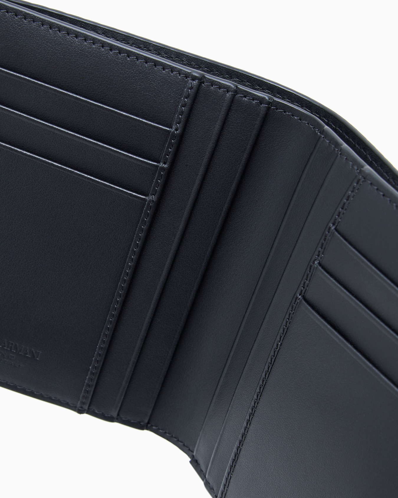 Cartera plegable de piel estampada Diapositiva 3