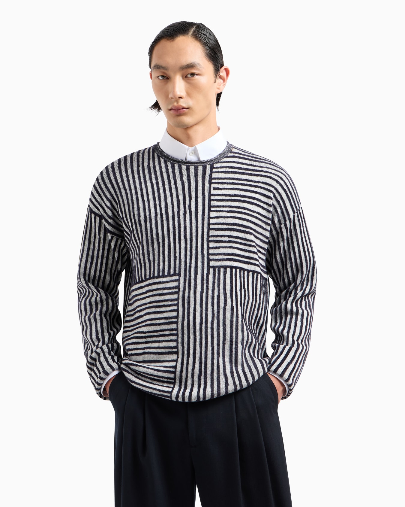 Crew-neck jumper in a viscose and cotton jacquard Slide 4