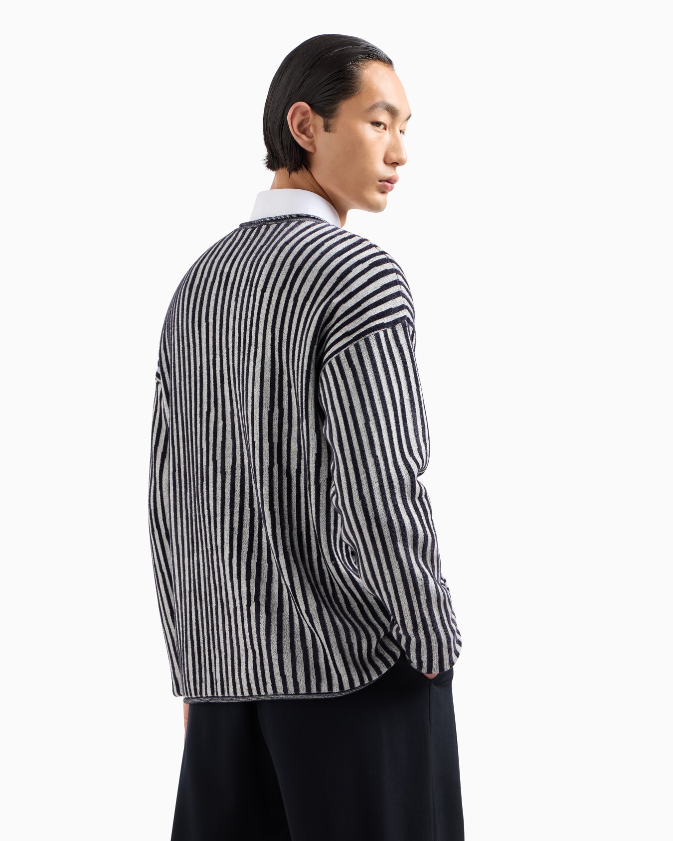 Crew-neck jumper in a viscose and cotton jacquard Slide 3