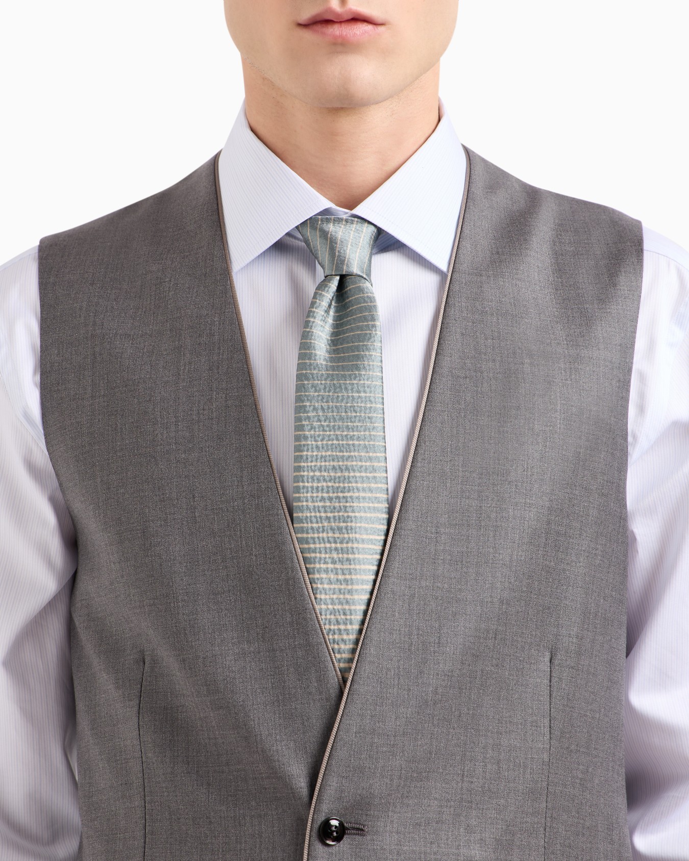 Single-breasted waistcoat in virgin wool and cashmere Slide 4