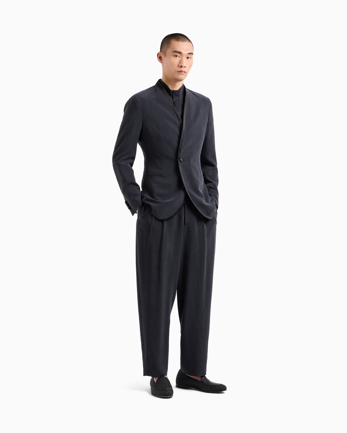 Regular-fit shirt in luxury cotton twill Slide 1