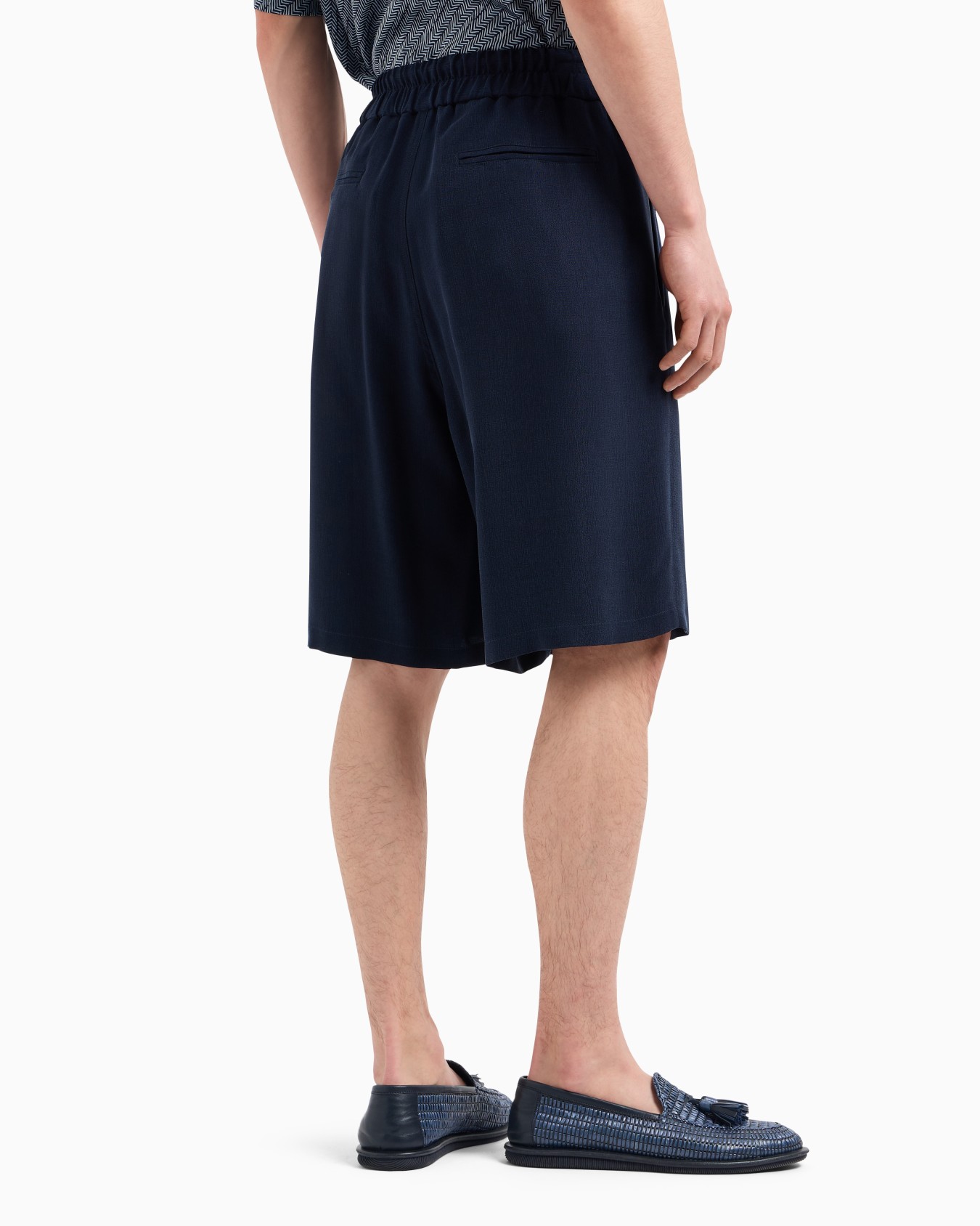 Basketweave cupro flat-front Bermuda shorts Slide 2