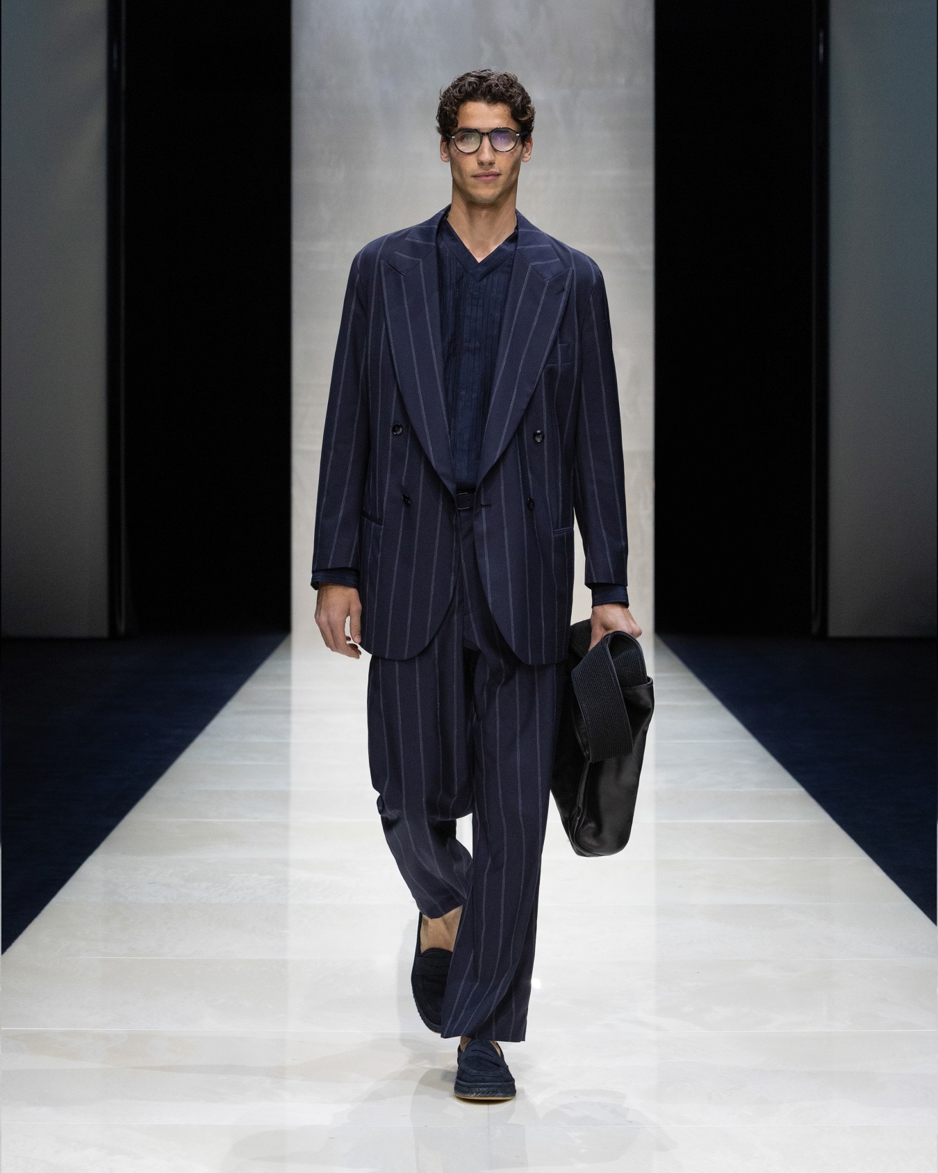 Viscose and silk jacquard shirt Slide 6